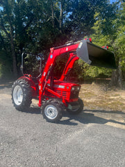 YM2820D YANMAR TRACTOR 4X4 WITH FRONT END LOADER